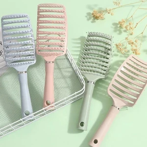 Lược tạo kiểu tóc hình bán nguyệt mềm – LƯỢC LÀ Phụ kiện làm đẹp không thể thiếu cho nàng yêu tóc