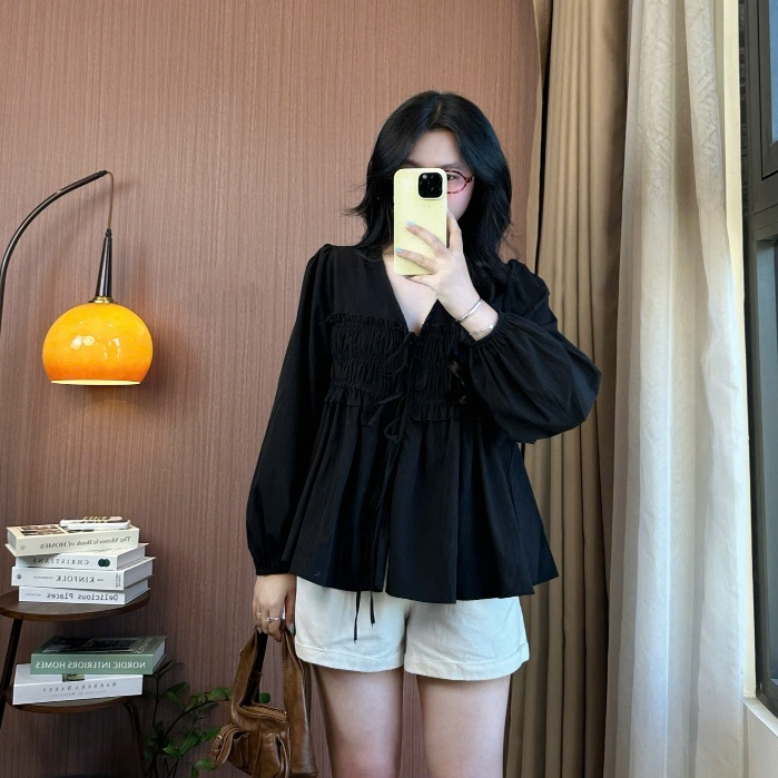 Áo Babydoll Joolate Cổ V Tay Dài Thắt Nơ Trước Nhún Eo Bèo Nhẹ Hàn Quốc Mặc Thu Đông Điệu Đà  02_P5K5