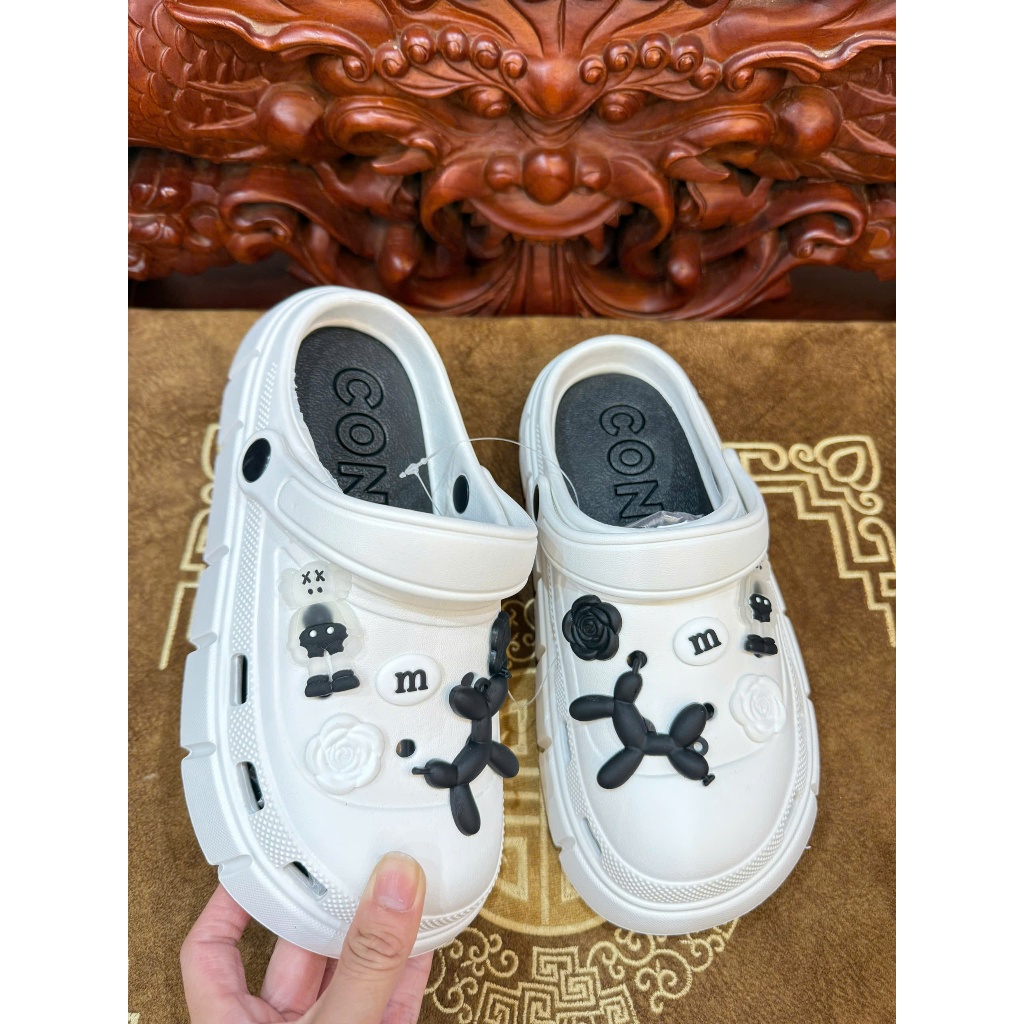 Dép Sục Cross Đế Độn 3Cm Tăng Chiều Cao Tặng Kèm Sticker BearBrick