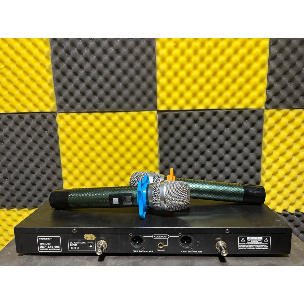 Mic không dây sự kiện bãi xịn sóng xa 80-100m