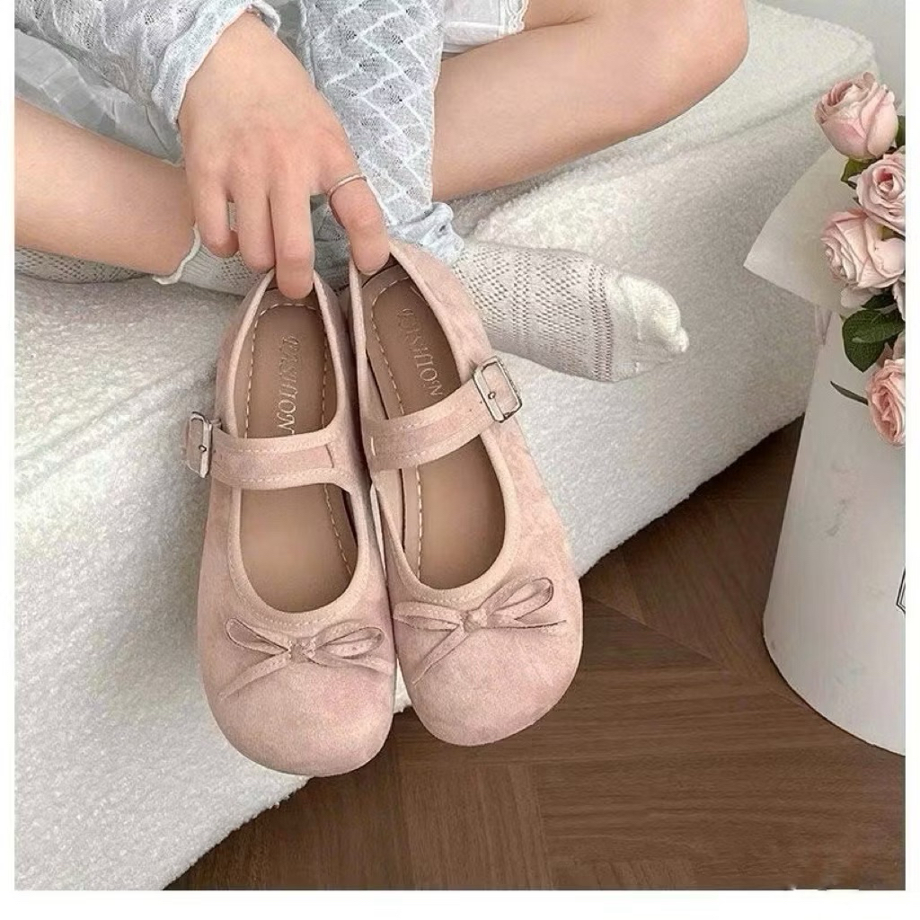 Giày búp bê nữ mũi tròn retro phối nơ chất da lộn lên chân siêu đẹp mã qv26