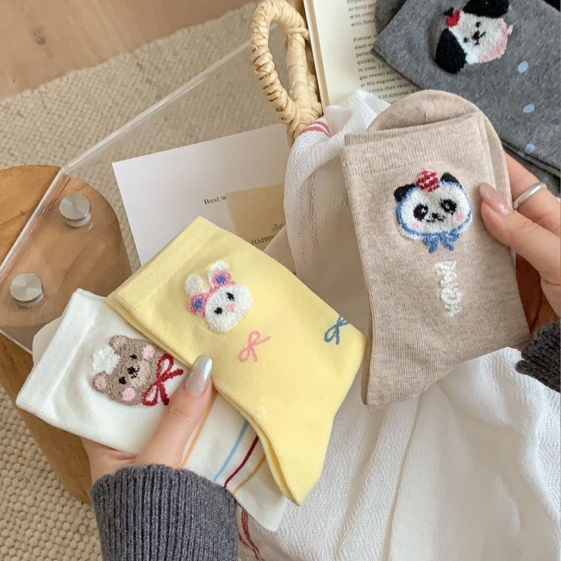 Vớ Tất nữ Mèo họa tiết Nơ phong cách trẻ trung, năng động.