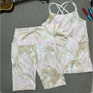 Set đồ tập yogo,gym cho nữ áo dây chéo lưng kết hợp quần legging họa tiết lá nhiệt đới áo có sẵn đệm mút hàng VNXK