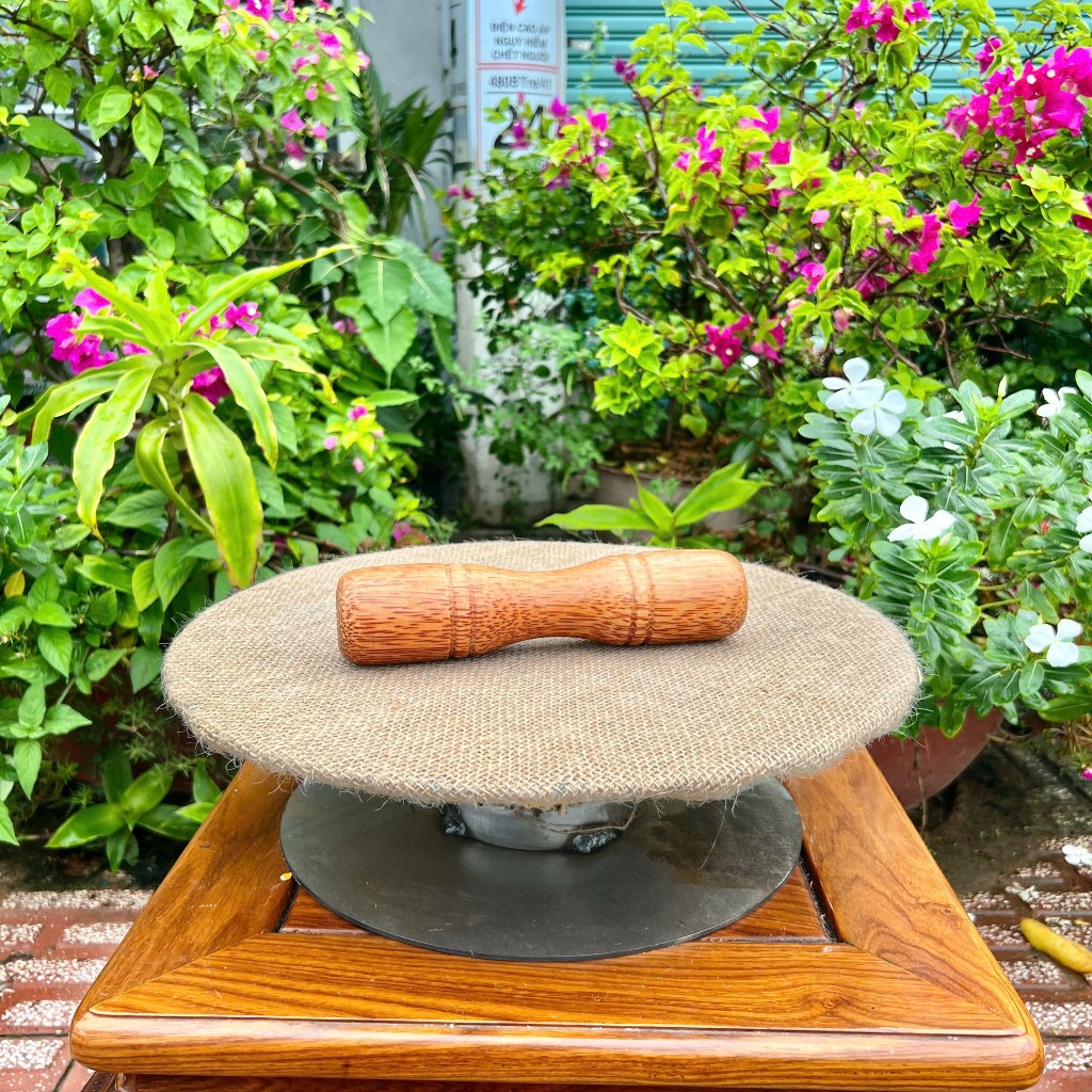 Bộ Cối Chày Gỗ Dừa Nguyên Khối Đâm Tiêu Giã Tỏi Ớt Nghiền Gia Vị Đồ Dùng Nhà Bếp Gọn Nhẹ Chống Mốc Mùi Mỹ Nghệ Kim Tứ Bế