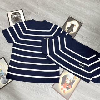 LT - Áo len nữ cổ tròn cao kẻ sọc ngang chữ thêu ngực tay cộc free size 1249