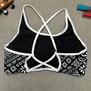 (Thanh lý) Áo tập thể thao,áo tập gym,áo tập yoga cho nữ dáng bra, có sẵn đệm mút hàng VNXK