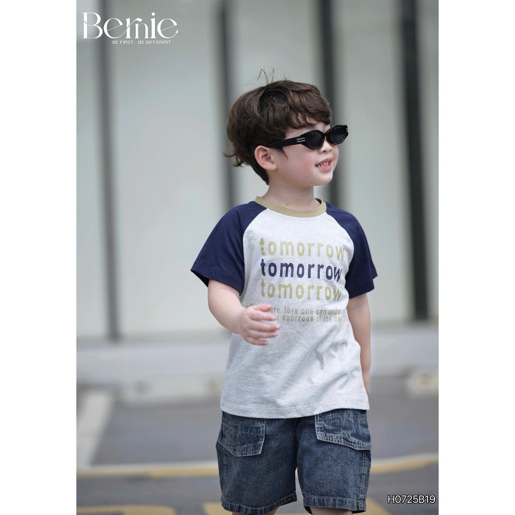 Bộ cotton in hoạ tiết chữ tomorrow phối quần jeans, set cotton cộc tay bé trai H0725b19