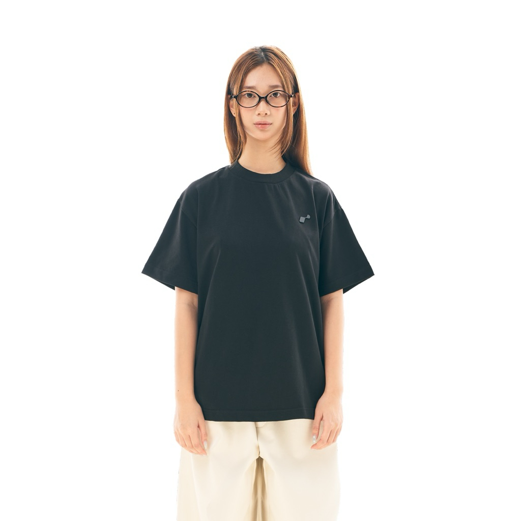Áo Thun Nam Nữ Boxy Fit ROSS STUDIO Đen Cotton Logo Kim Loại - R IC BASIC BLACK | BigBuy360 - bigbuy360.vn