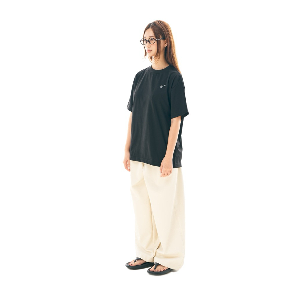 Áo Thun Nam Nữ Boxy Fit ROSS STUDIO Đen Cotton Logo Kim Loại - R IC BASIC BLACK | BigBuy360 - bigbuy360.vn