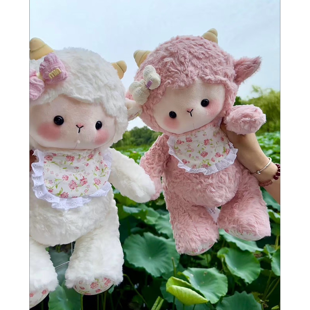 Gấu Thú Bông Cừu Bông Tiểu Thư Công Chúa Trắng Hồng Đeo Yếm Nơ Hoa Quà Tặng Độc Đáo Lông Xù Siêu Mềm Mịn Siêu Dễ Thương
