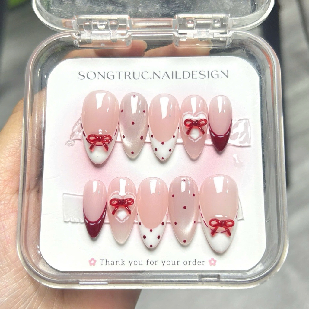 A7 - Nailbox Design Mẫu Nail Thiết Kế Fench Mắt Mèo Tone Đỏ Siêu Tôn Da - Form Tròn Nhọn Dài