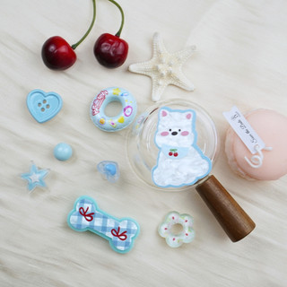 Bộ 8 Sticker, Charm 3D chủ đề Cún phao xanh nhựa cứng gắn Dép Sục, Cá Sấu Mita JB-378
