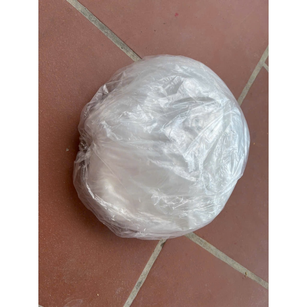 Bao nilon chùm nón- bảo vệ nón- tránh mưa nắng