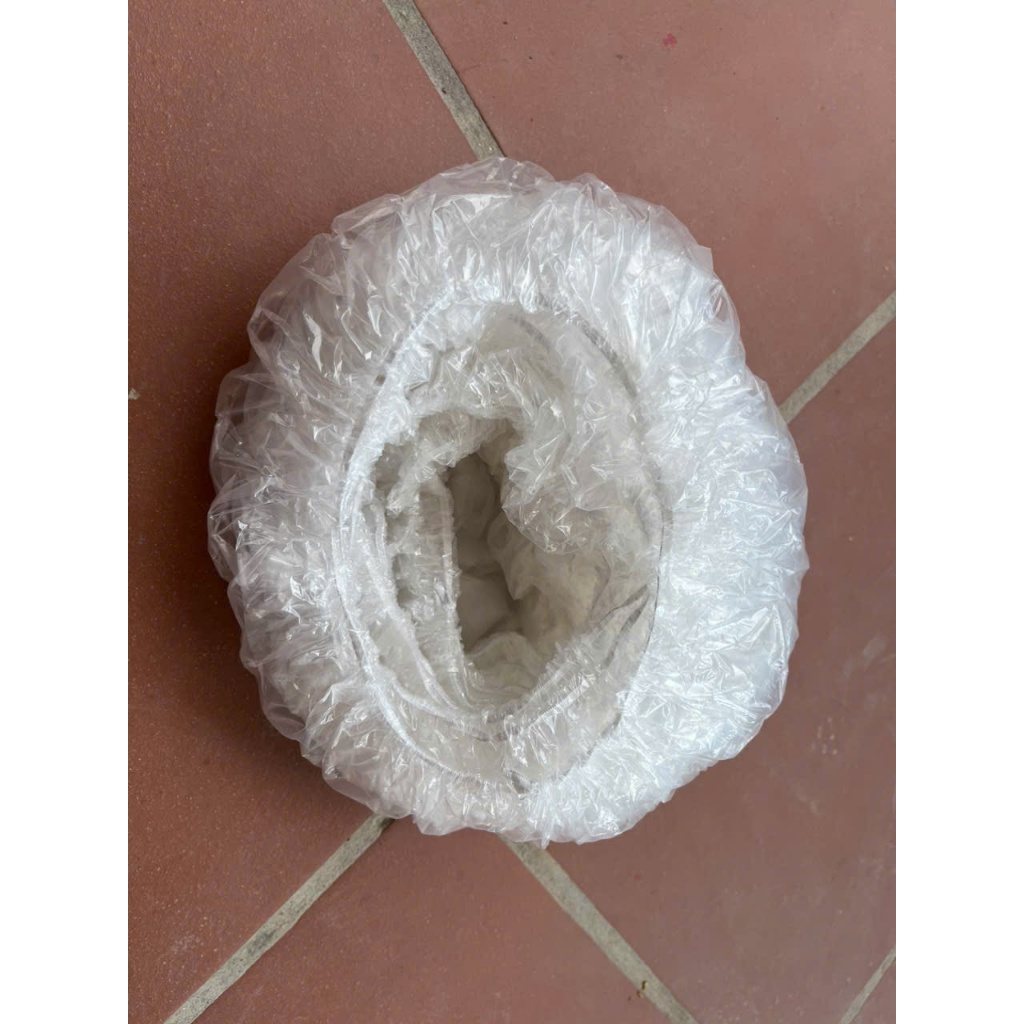 Bao nilon chùm nón- bảo vệ nón- tránh mưa nắng