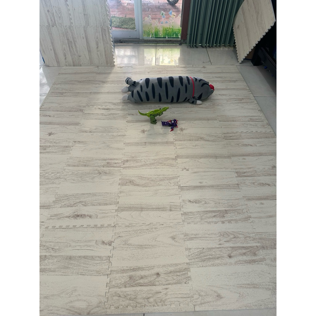 thảm xốp lót sàn vân gỗ size 45x45x1cm và 30x30cm