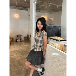 Chân váy ngắn dáng bí 𝐁𝐥𝐮𝐬𝐡𝐲 𝐒𝐤𝐢𝐫𝐭 nhienhienvintage NCV00023