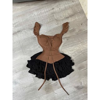 Set 2 món áo trễ vai rút dây + chân váy bí nhiều tầng
