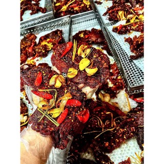 THUYTIENFOO Khô Bò Đập Tỏi Lý Sơn – Túi 250gr/500gr – Đặc Sản Ăn Vặt – Cay Mặn Đậm Đà, Thơm Tỏi Lý Sơn