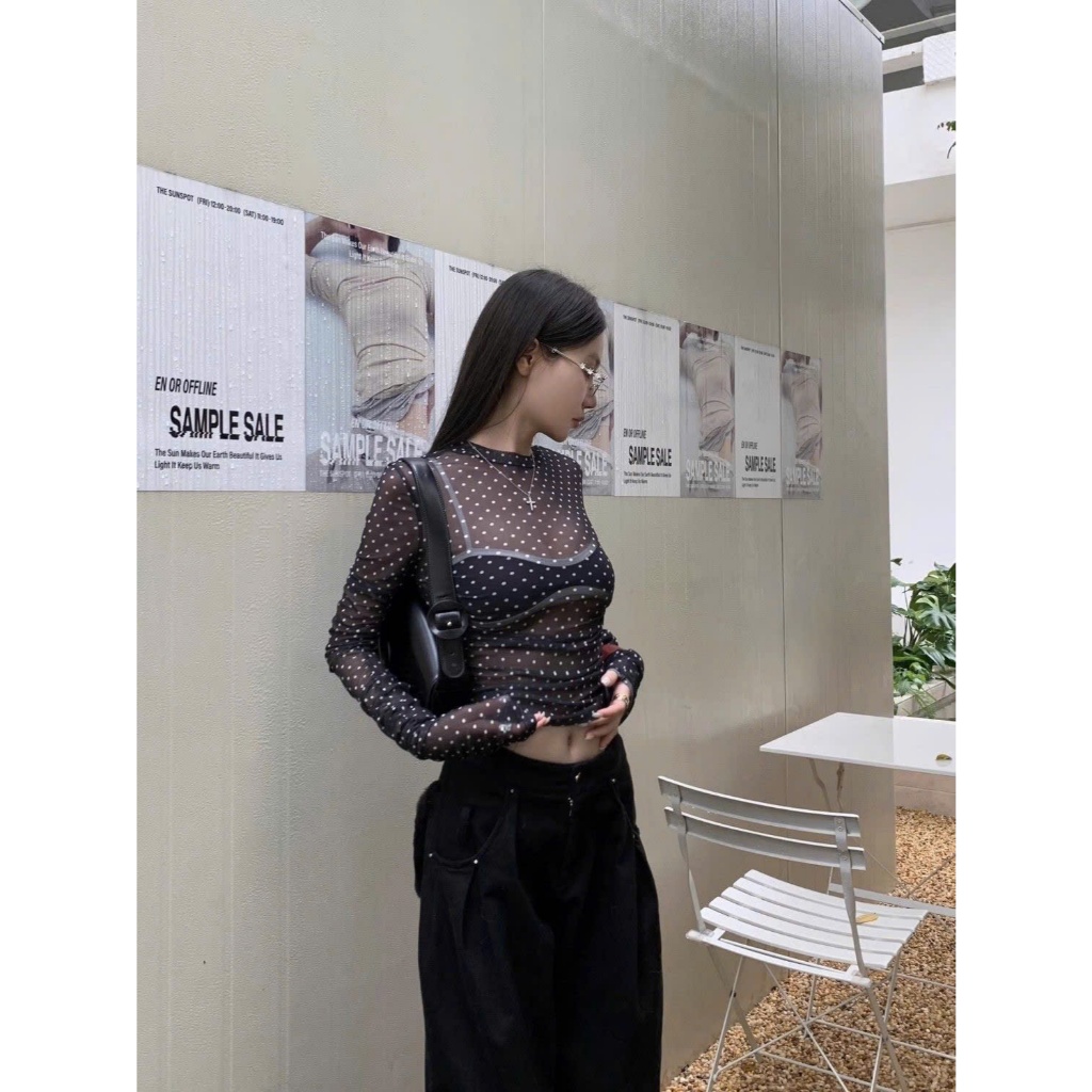 Áo voan lưới màu đen chấm bi dài tay dành cho nữ AVL002 - Tiktik