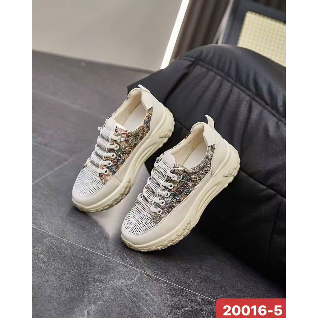 👟👠👜🕶️🎒…Giày thể thao