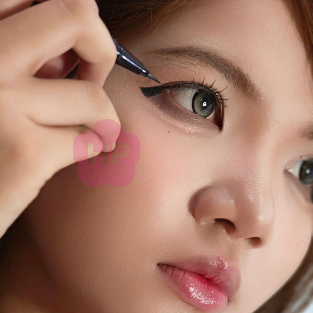 Bút Kẻ Mắt Nước Chống Trôi Kissme Heroine Make Smooth Liquid Eyeliner Super Keep 0.4mL (Màu Nâu 02)