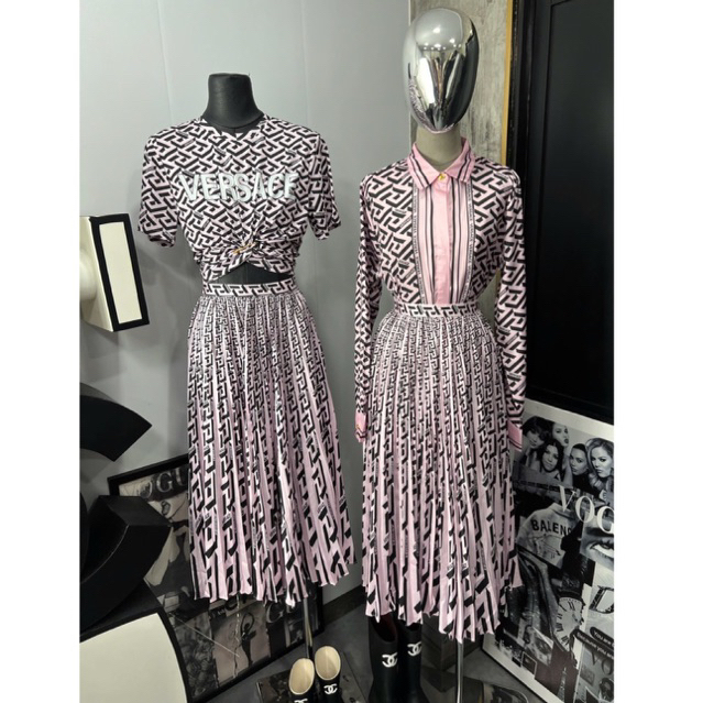 set áo sơ mi và quần short sọc hồng đen Versace