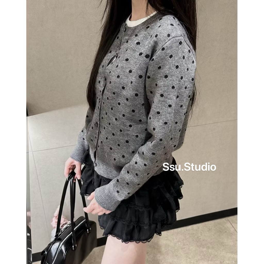 [Ssu.Studio] [CÓ SẴN]Áo khoác cardigan len dày chấm bi form vừa, áo khoác len dài tay nữ thu đông - L1100