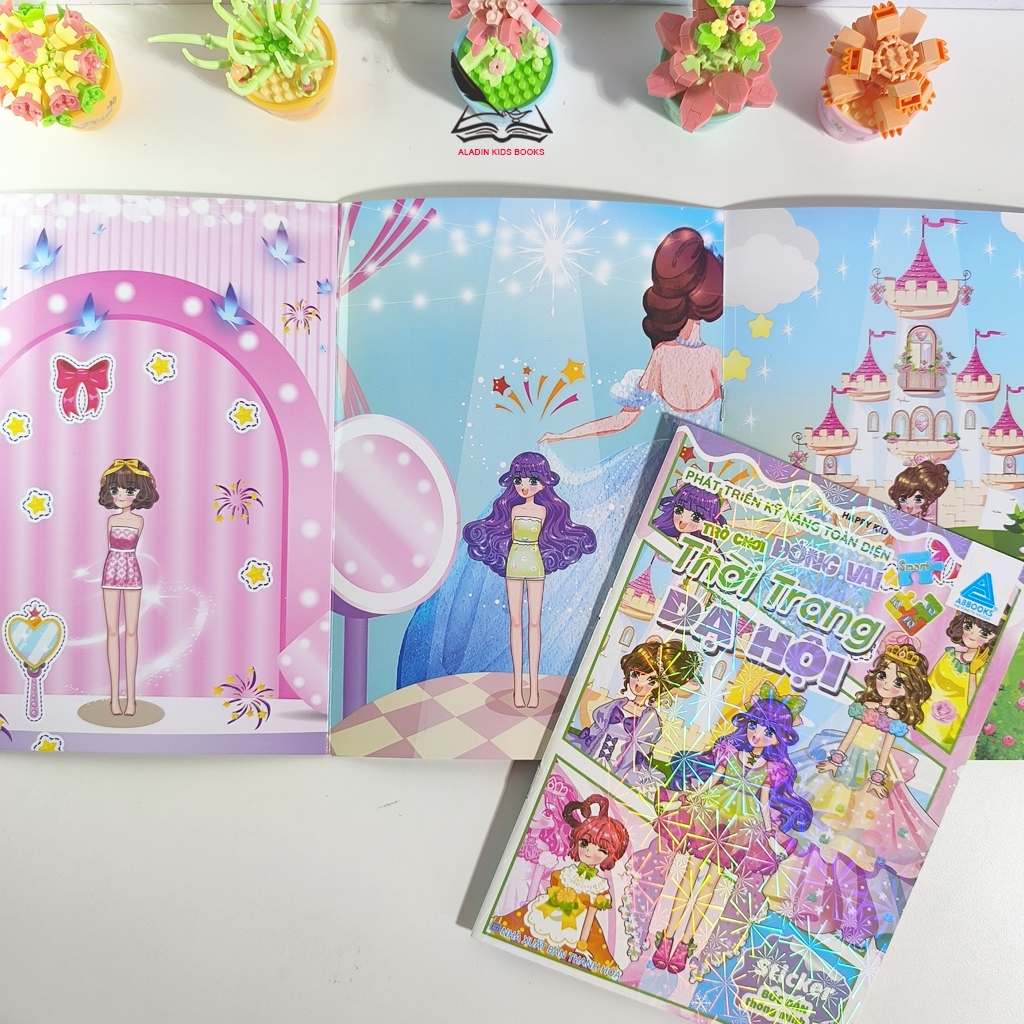 Sách Sticker Bóc Dán Thời Trang – Bộ Trò Chơi Đóng Vai Sáng Tạo Cho Bé (4 Chủ Đề)