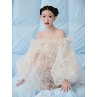 Đầm babydoll OLV tơ mỏng bồng bềnh Ivory Fleur Chiffon Off Shoulder Ruffled Puff Dress nữ tính