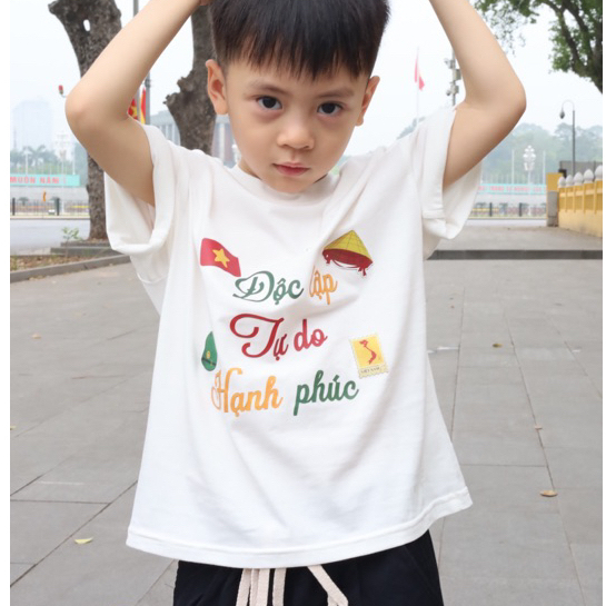 Áo Phông Trắng Độc Lập Tự Do Hạnh Phúc Cho Bé Trai/Bé Gái