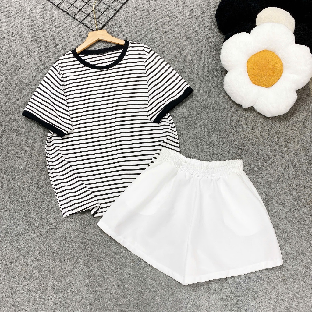 Set Đồ Nữ Bigsize Áo Thun Sọc Ngang Tay Ngắn + Quần Short Trơn Năng Động A294+Q500
