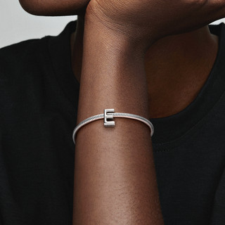 Charm Pandora Moments Bạc Hình Chữ E