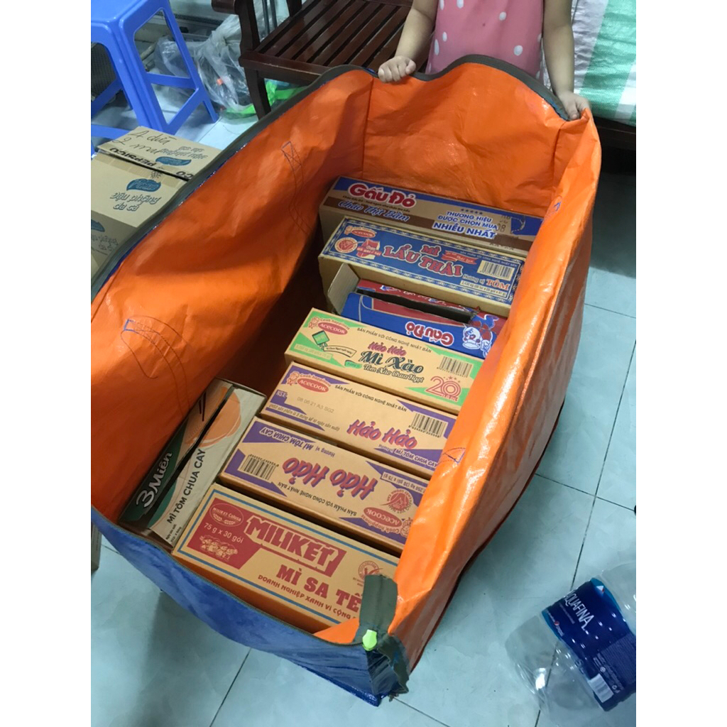 Túi bạt khách đặt