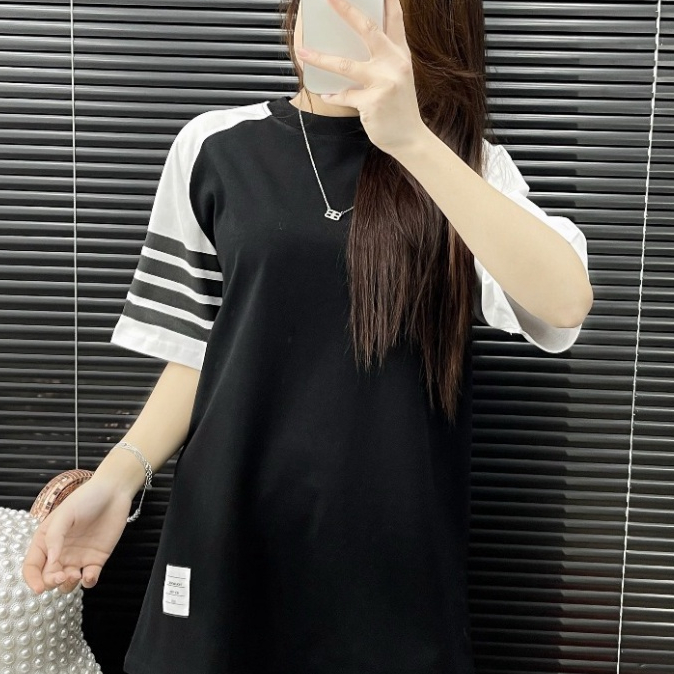 Áo thun Thom Browne 4 sọc phối vai thiết kế hot trend Nam nữ New 2024 áo hot trend 2023