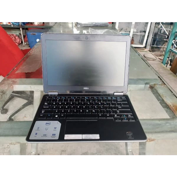 [HCM] Laptop Cũ Dell Latitude E7240 Core I5-4310U/ Ram 4GB/ SSD 128GB/ VGA Intel HD Graphics/ LCD 12.5'' inch