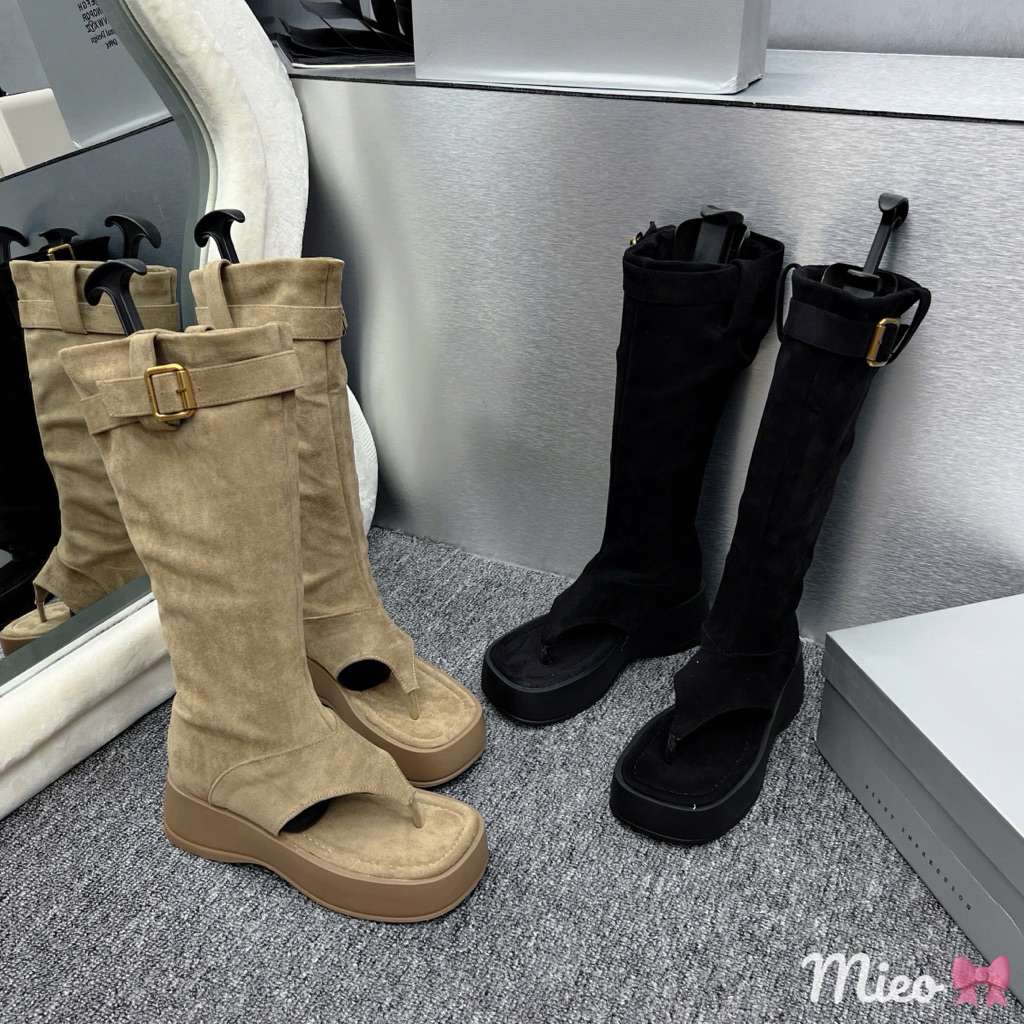 🎀 Bốt xỏ ngón da lộn khuy vuông