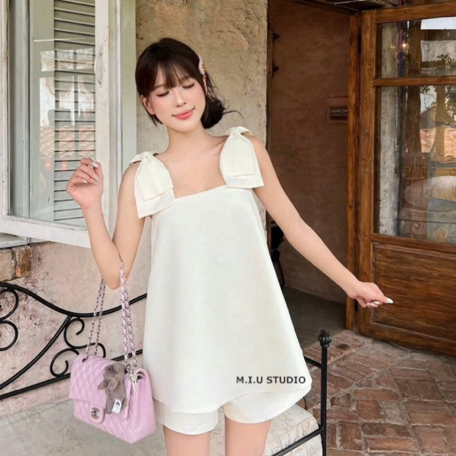 Set 2 món : Áo babydoll dáng xoè thiết kế cột nơ vai cách điệu kèm quần sooc phong cách nhẹ nhàng tiểu thư • MIU.STUDIO