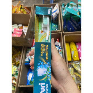 Kem đánh răng tặng kèm bàn chải đánh răng Trà Xanh thơm mát