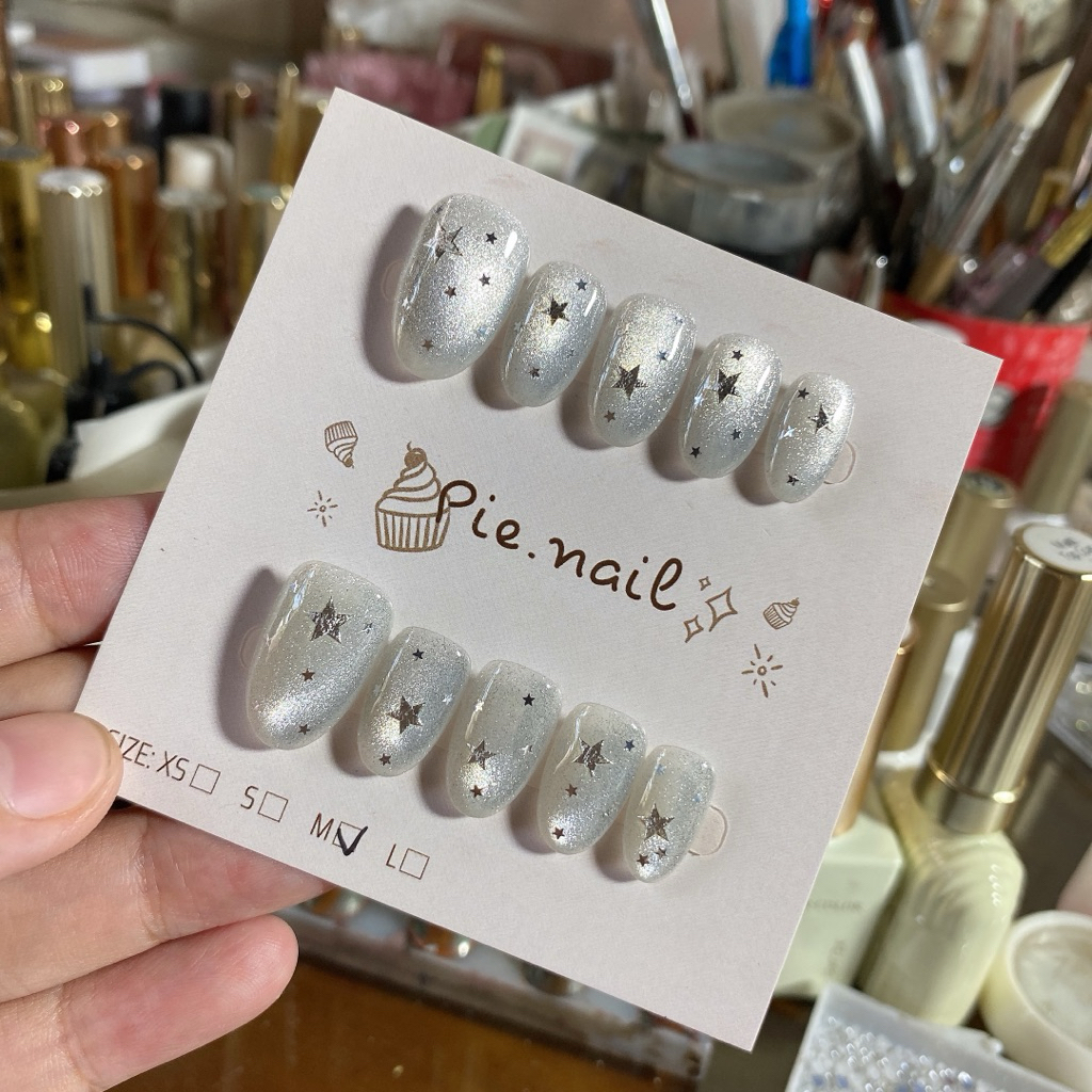 415. nailbox mắt mèo kim cương trắng bạc. sao nhũ