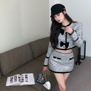 Set Dạ Tweed Áo Khoác Cổ Tròn Kèm Nơ Phối Chân Váy Chữ A Dáng Ngắn Phong Cách Sang Chảnh