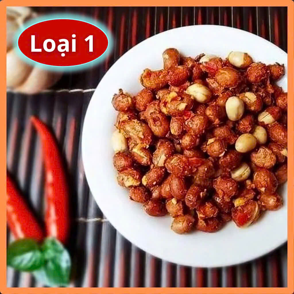 Đậu phộng rang tỏi ớt đặc biệt nhà làm hạt to giòn đều, đậm vị, đồ ăn vặt truyền thống từ HTC Food