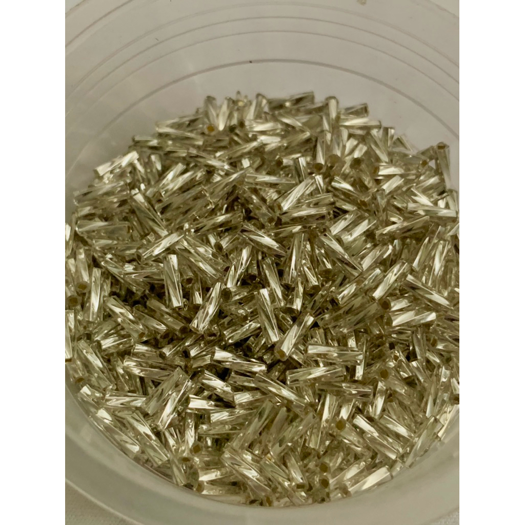 Cườm trúc xoắn 2×6mm túi 30gram