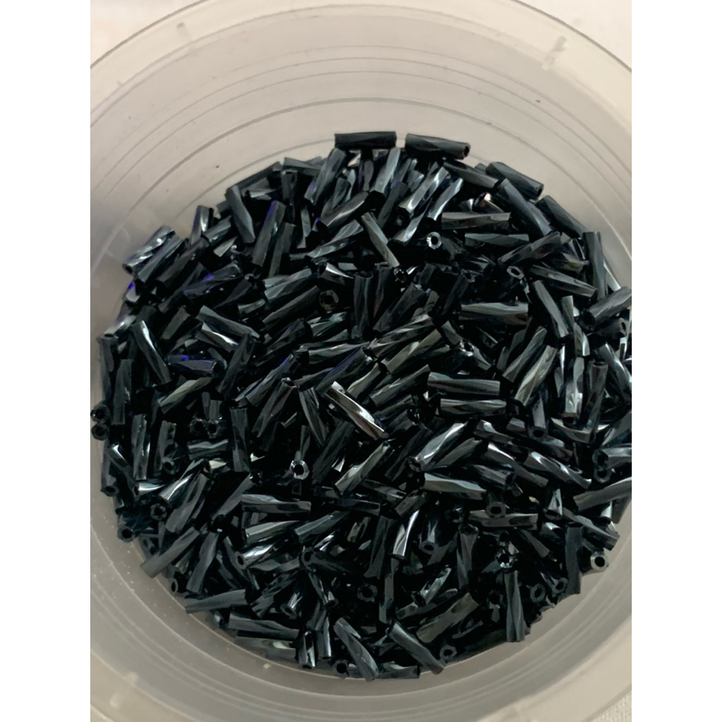 Cườm trúc xoắn 2×6mm túi 30gram