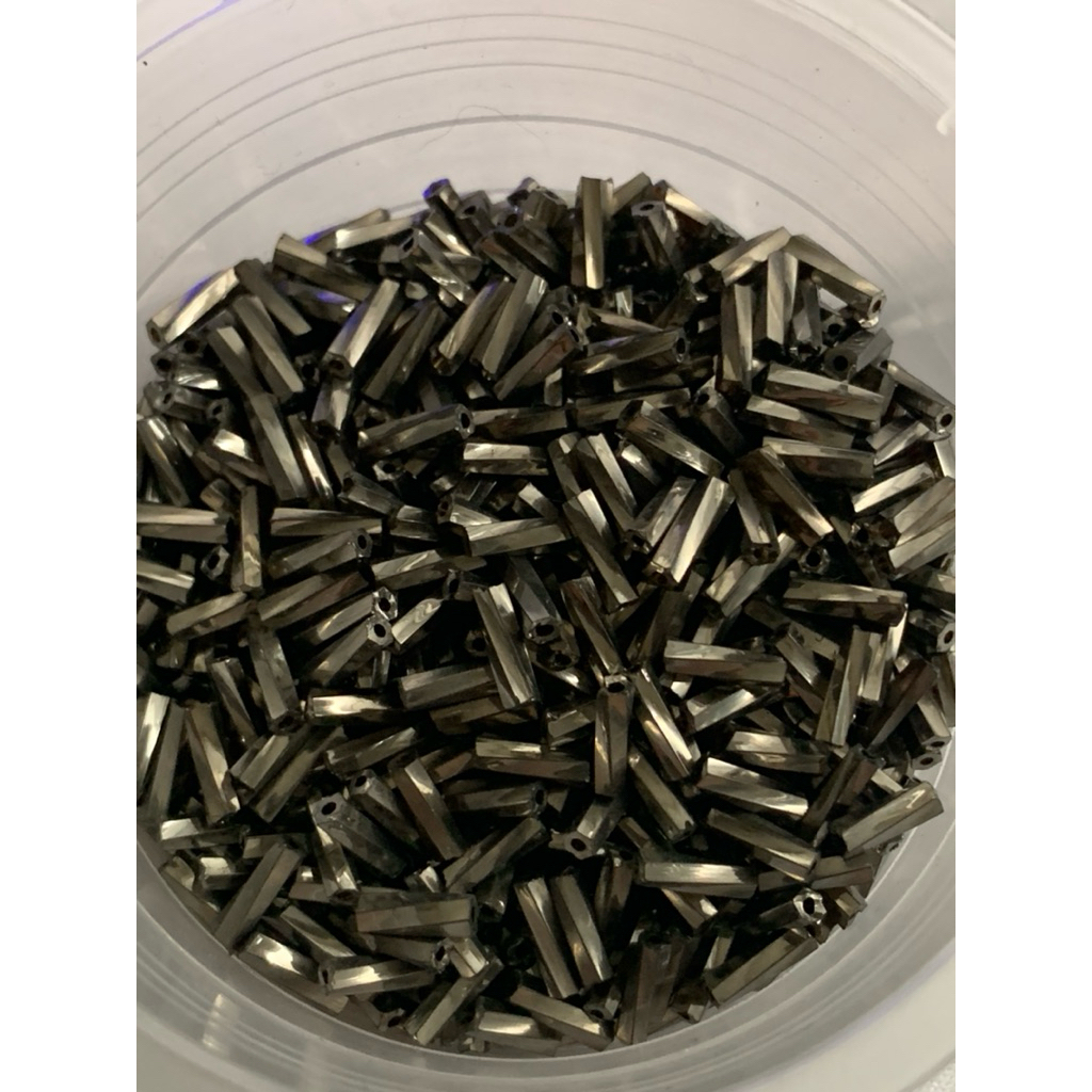 Cườm trúc xoắn 2×6mm túi 30gram