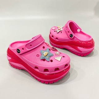 Dép sục dinas mega crush đế cao hàng cao cấp, sục dinas 8 phân unisex, tặng kèm charm jibbitz 3d trang trí
