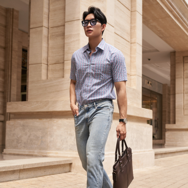 Áo Sơ Mi Nam NINOMAXX Tay Ngắn In Họa Tiết Chất Bạc Hà Mềm Mát Chống Nắng 2301037