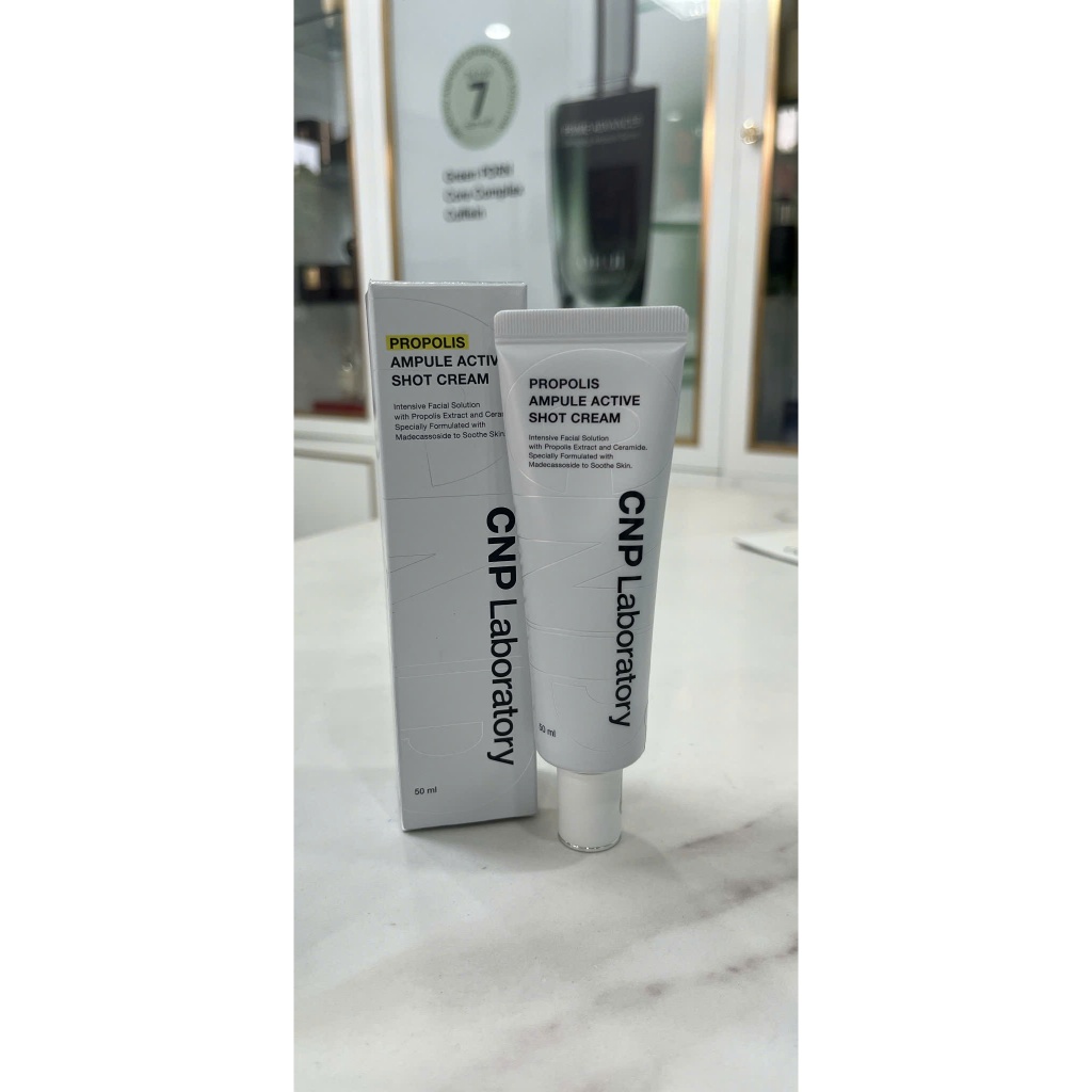 Kem dưỡng ẩm phục hồi và hỗ trợ tái tạo da chiết xuất keo ong CNP Propolis Active Cream