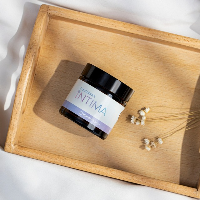 3 Hộp men vi sinh phụ khoa Lactobact Intima bổ sung lợi khuẩn, hỗ trợ giảm tái phát viêm, ngứa rát, tăng đề kháng cô bé