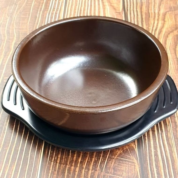 THỐ NÂU ĐẤT NUNG XK HÀN QUỐC -COMBO NỒI+ĐẾ ĐA NĂNG TRỘN CƠM HẦM CANH NẤU TOKBOKKI-DUNG TÍCH 800ML