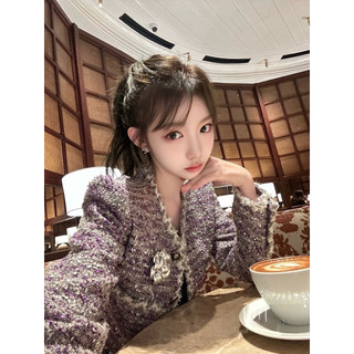 Áo khoác dạ tweet cổ V form slim nhẹ tông tím pastel sang chảnh